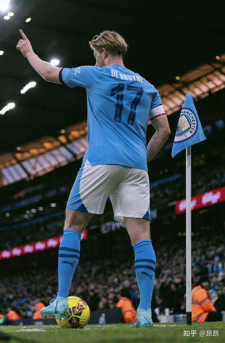 上轮下蛋导致丢球！官方：大阪钢巴门将一森纯拇指骨折